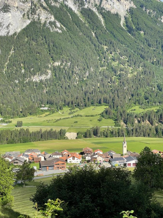Gasthaus Beverin Farden Екстериор снимка